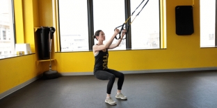 podvesnoj-trening-trx-uprazhneniya-dlya-podtyazhki-vsego-tela