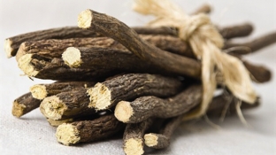 sovety-po-ukhodu-za-polostyu-rta-tolko-naturalnye-produkty